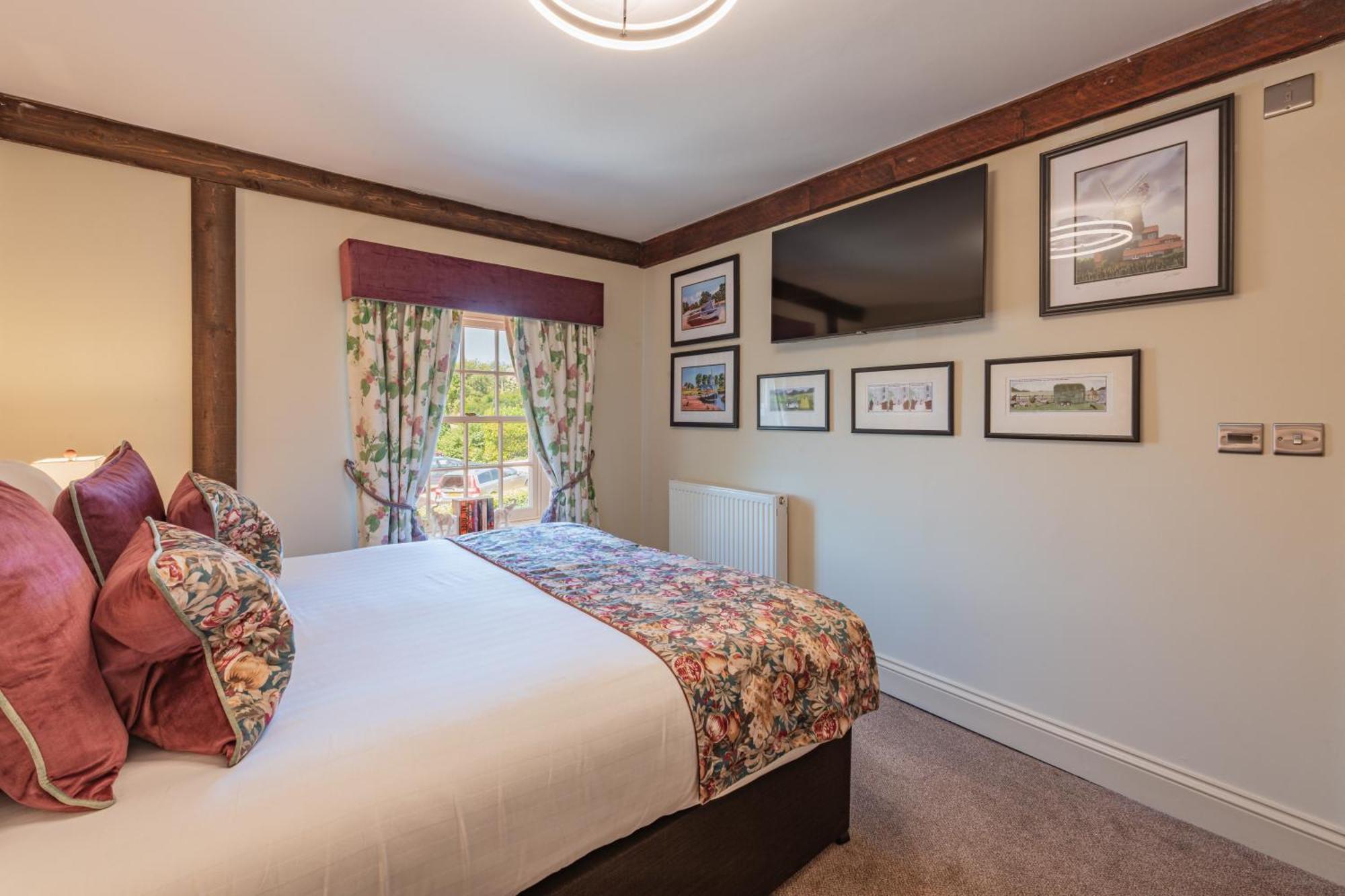 The King William IV Country Inn & Restaurant Sedgeford Bagian luar foto